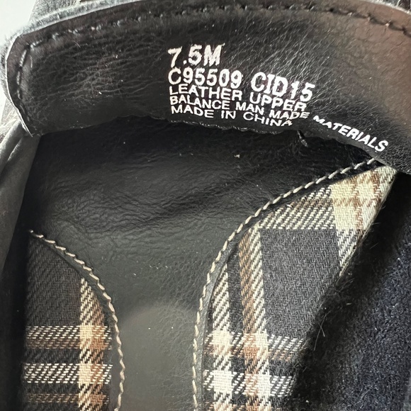 B.Ø.C Born Women's Black Leather Loafer size 7.5M - Picture 8 of 8